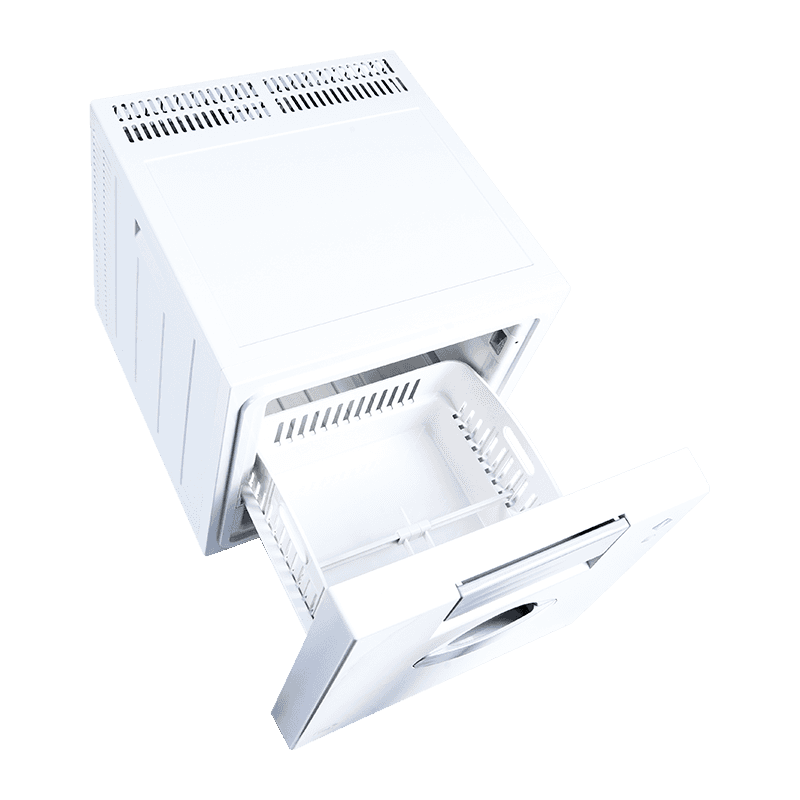 Thermo-elektrische koelbox met uitneembare opberglade